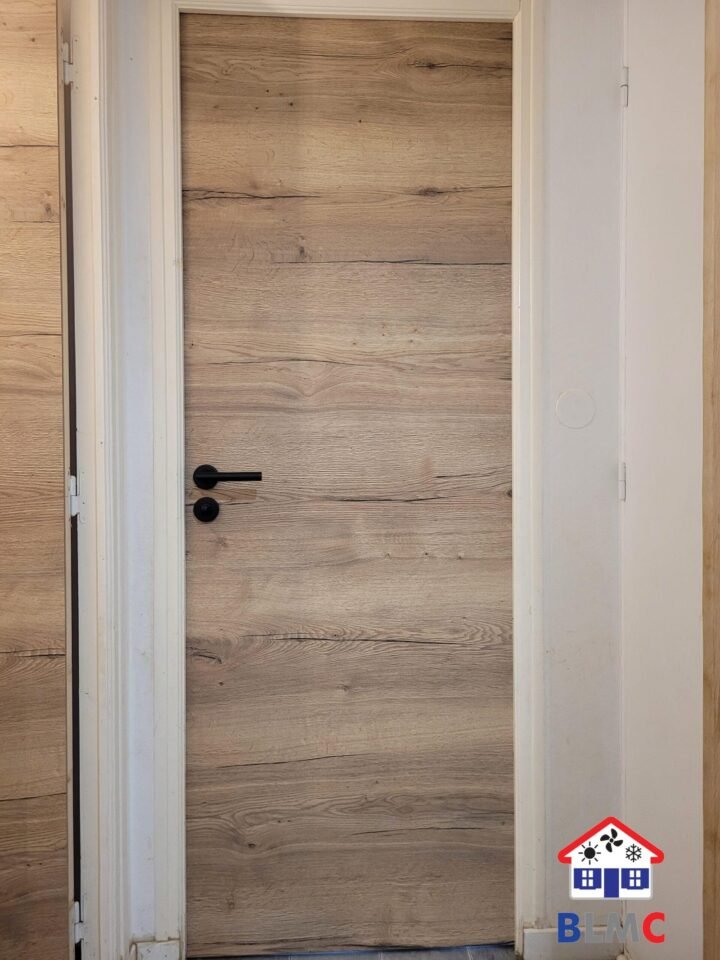 https://blmc.pro/realisation/changement-de-2-portes-dinterieur-alveolaires-69700-echalas/ après
