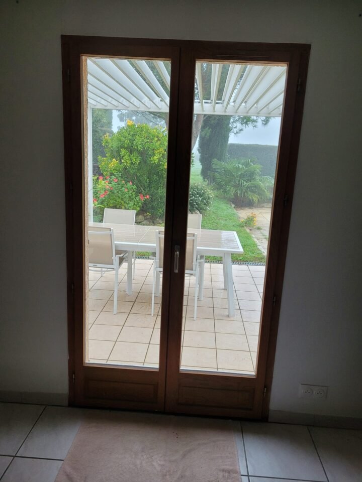 https://blmc.pro/realisation/changement-fenetres-treves-69420/ avant